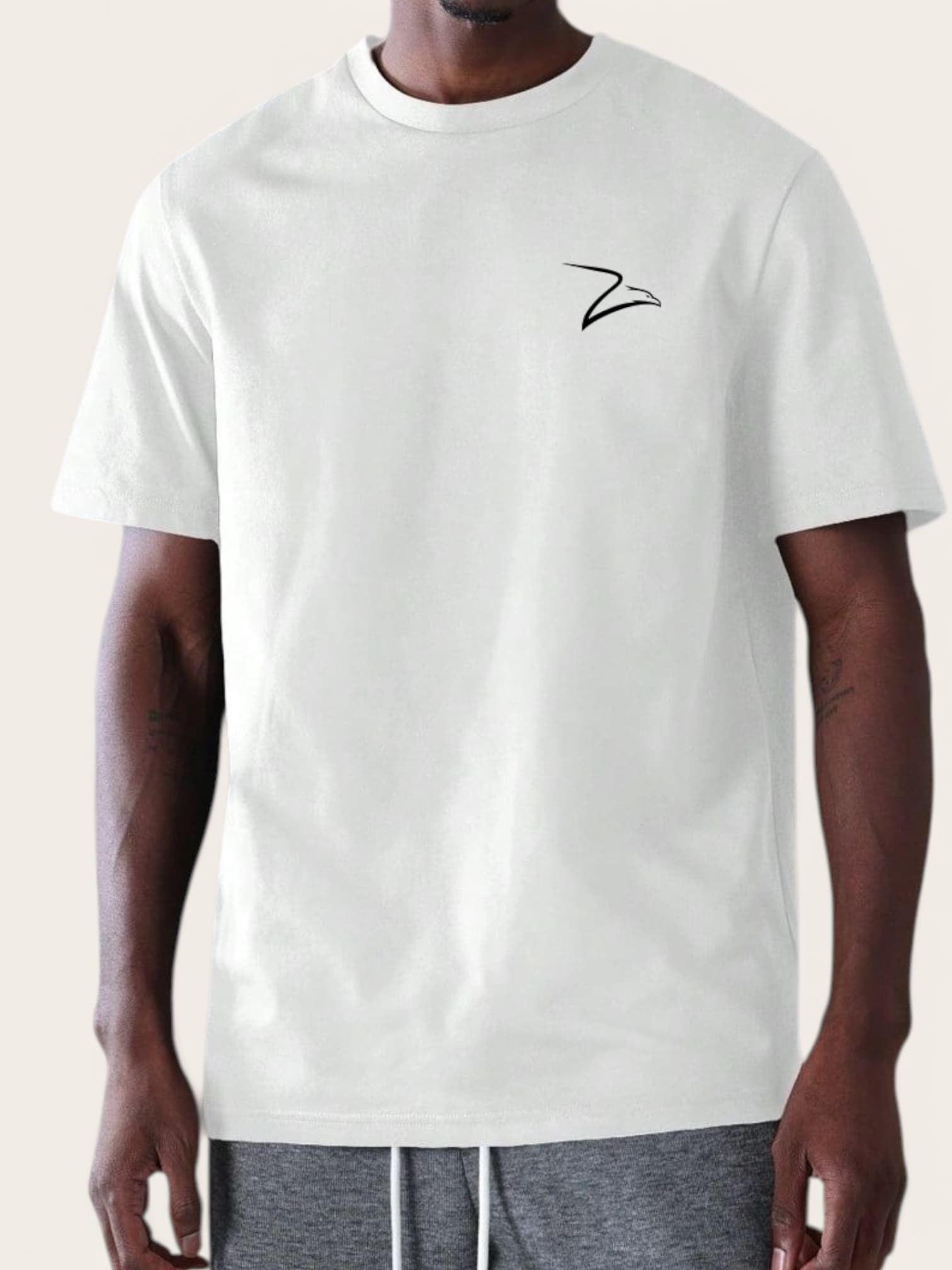 La Pureté de l'Effort : L'Essentiel Blanc Signature